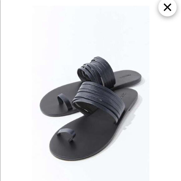 Forever 21 Shoes - NWOT forever 21 strappy toe loop slide sandals